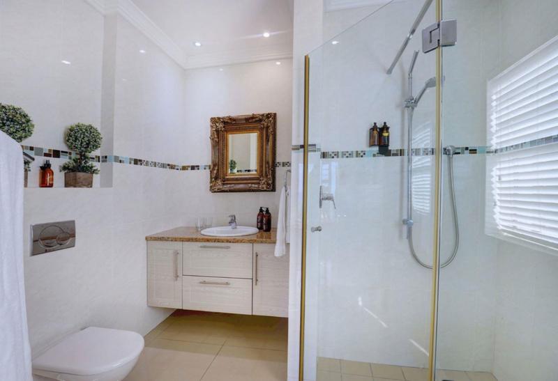 5 Bedroom Property for Sale in Pinnacle Point Golf Estate Western Cape